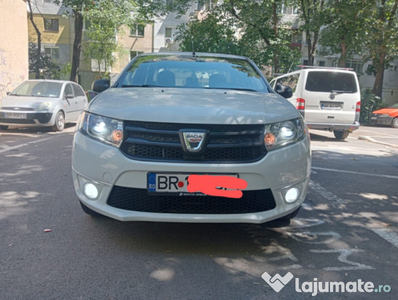 Dacia Logan masina