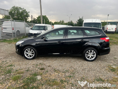 Ford focus titanium 2013