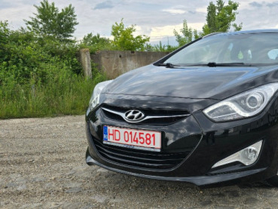 Hyundai I40/ 2014/1,7 crdi /136 cp/clima/navi/camera/