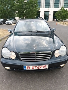 Mercedes C 200. CDI 140Cp An 2003, înmatriculată.!