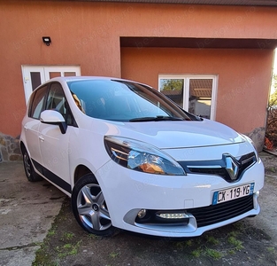 Renault Scenic facelift, daylight, clima 2 zone, oglinzi electrice, senzori lumina+ploaie