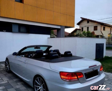 BMW 320i CABRIOLET