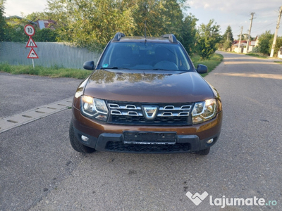 Dacia Duster masina