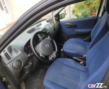 Fiat Punto 1.2 benzină