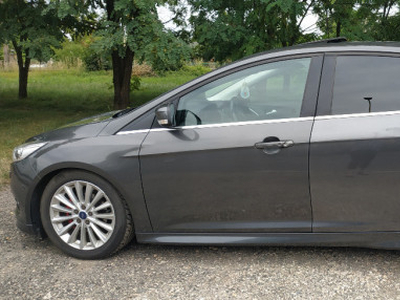 Ford Focus 1.0 Titanium EcoBust 2015 stare buna