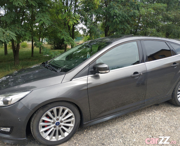 Ford Focus 1.0 Titanium EcoBust 2015 stare buna