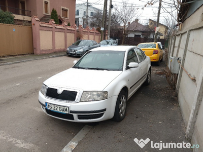 Skoda Superb 1.9 tdi,133 de cai,inmatriculata Ro