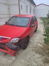 Autoturism Dacia Logan stare avariat