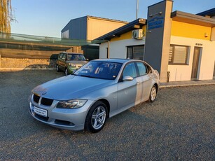 BMW Seria 3 318i Edition Exclusive