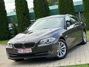 BMW Seria 5 520d Aut. Luxury Line