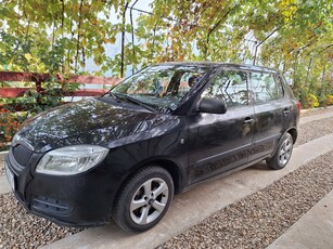 Vând Skoda Fabia