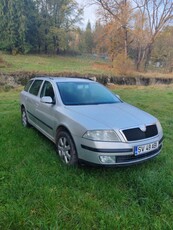 vând Skoda Octavia