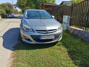 Opel Astra J