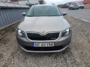 Skoda Octavia model Greeline an 2015 mot 1.6 TDI 110 cp