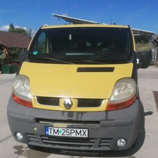 Vând renault trafic 1.9 din 2002