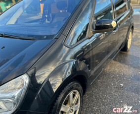 Ford s-Max cu 7 locuri