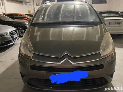 Vând în starea bună citroen c4 1.6 picaso 7 locuri 2010