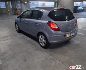 Opel Corsa masina