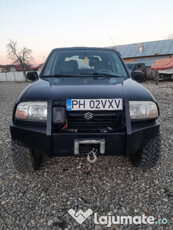 Suzuki Grand Vitara preparată Off-Roqd