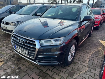 Audi Q5 2.0 40 TDI quattro S tronic Design