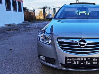 Insignia 2.0, 220CP, Navi, Automat, Piele, Panoramic ! Hunedoara