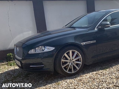 Jaguar XJ 3.0 V6 Portfolio Aut SWB