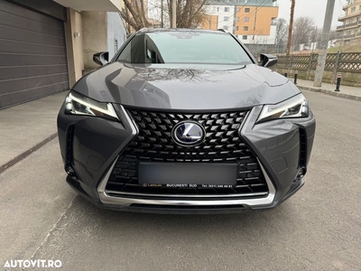 Lexus UX 250h