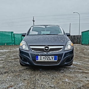 Vand / schimb Opel Zafira 1.9CDTI Euro5 / 2011 / bixenon / 7 locuri/ Targu-Mures