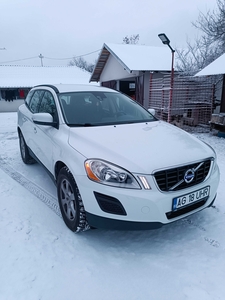 Vând/schimb Volvo XC60 2.0 2010 Pitesti