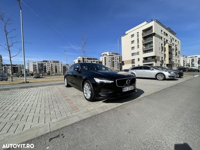 Volvo S90 D4 Momentum