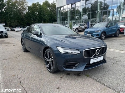 Volvo S90 T8 Recharge AWD Geartronic RDesign