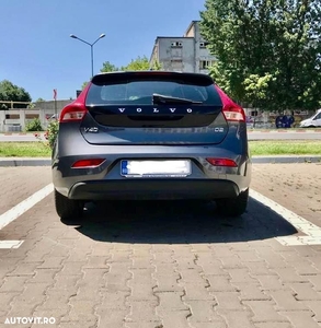 Volvo V40 D2