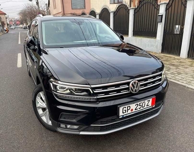 W TIGUAN ALLSPACE-LONG-2020 high line 2.0 tdi AUT-Distronic FULL LED Targoviste