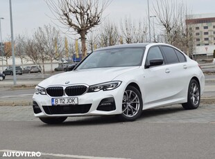 BMW Seria 3 320i xDrive AT