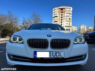 BMW Seria 5 525d xDrive Touring Sport-Aut. Luxury Line