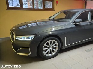 BMW Seria 7 730d MHEV