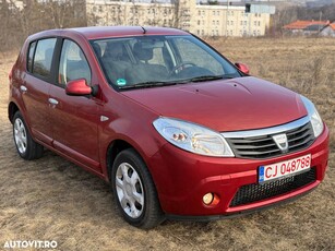 Dacia Sandero 1.6 MPI Laureate