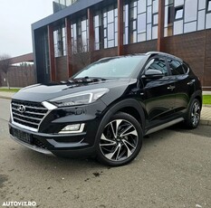 Hyundai Tucson 2.0 CRDI 4WD 8AT Luxury