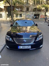 Lexus Seria LS