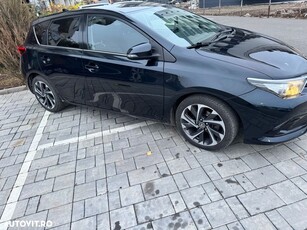 Toyota Auris 1.4 D-4D Design Edition