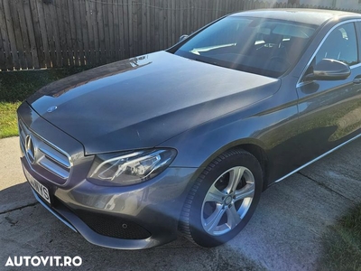 Mercedes-Benz E 220 d Aut.