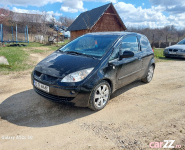 Mitsubishi colt, an 2005, 1 4 benzina = rate cu buletinul