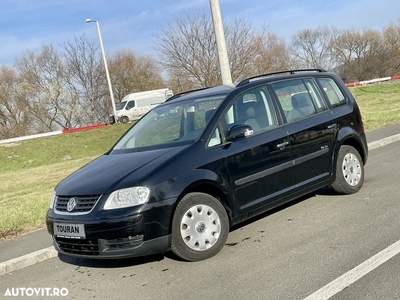 Volkswagen Touran 1.6 Basis