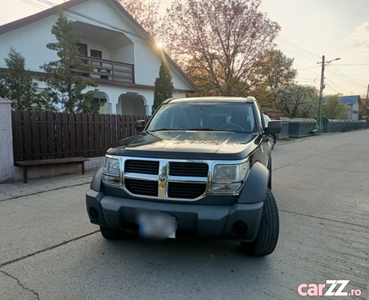 Dodge Nitro 4x4 la buton