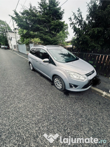 Ford C-Max Grand 7 locuri