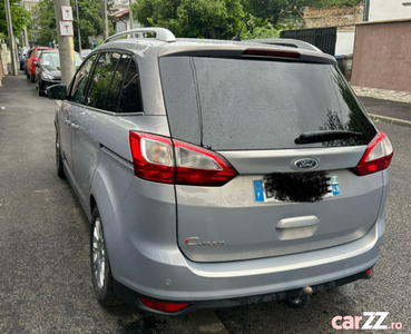 Ford C-Max Grand 7 locuri