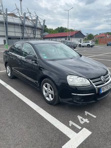 De vanzare VW JETTA 2.0 Diesel.