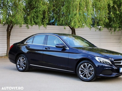 Mercedes-Benz C 300 BlueTec Hybrid