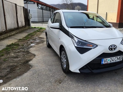 Toyota Aygo 1.0 VVY-I 5 usi X-connect