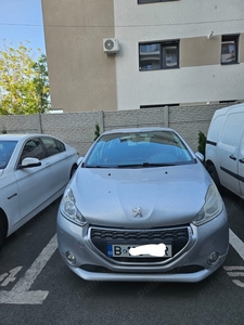 Vanzare Peugeot 208